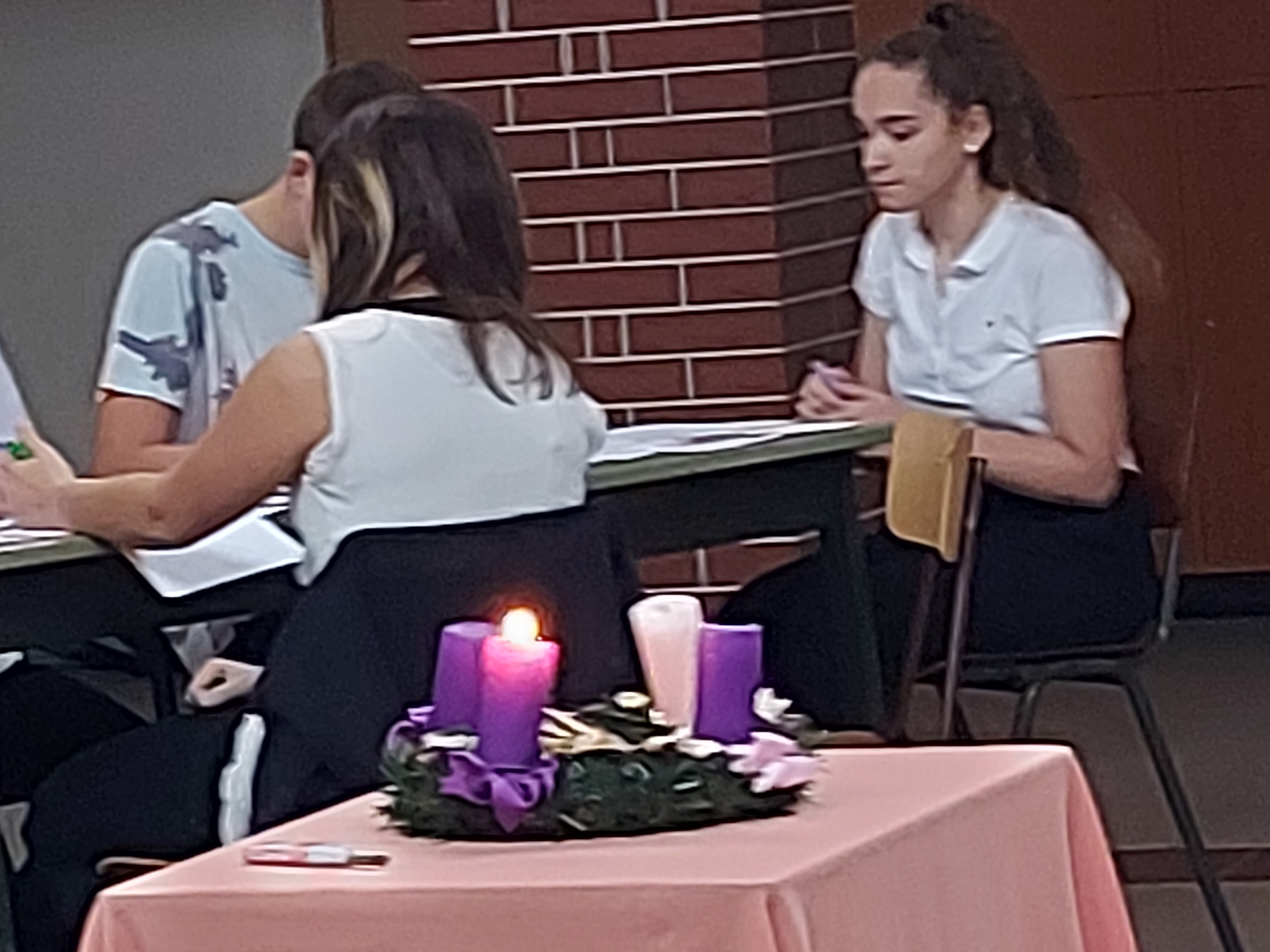 Első gyertyagyújtás az iskolában 🕯️